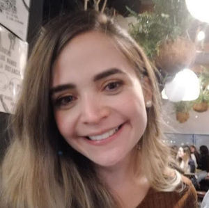 Meet your Posher, Laura